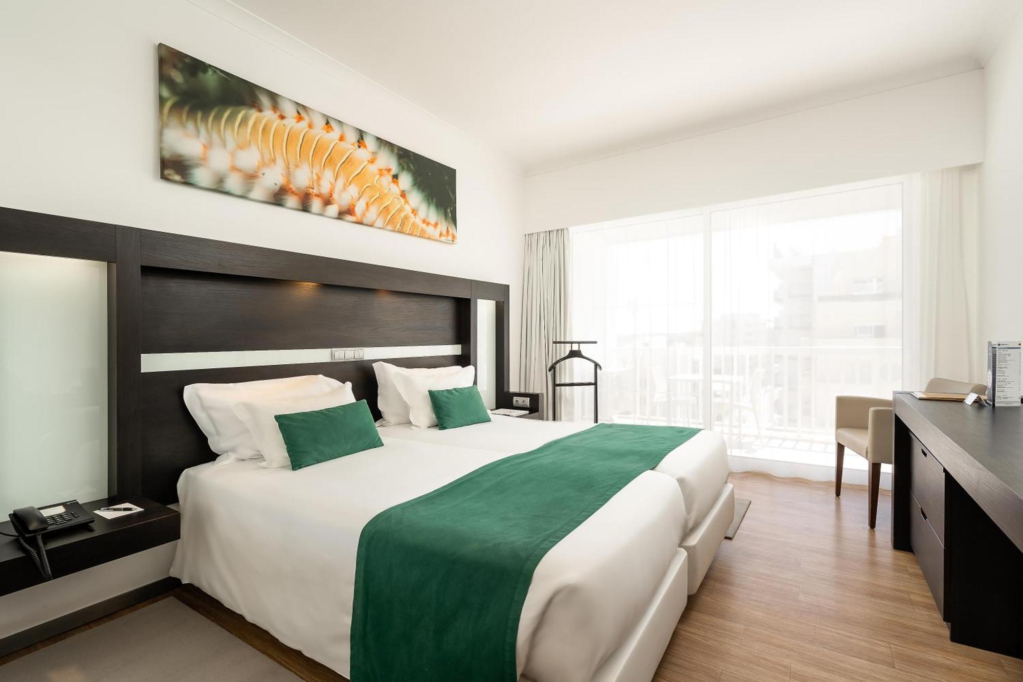 Jupiter Algarve Hotel Portimao Bagian luar foto
