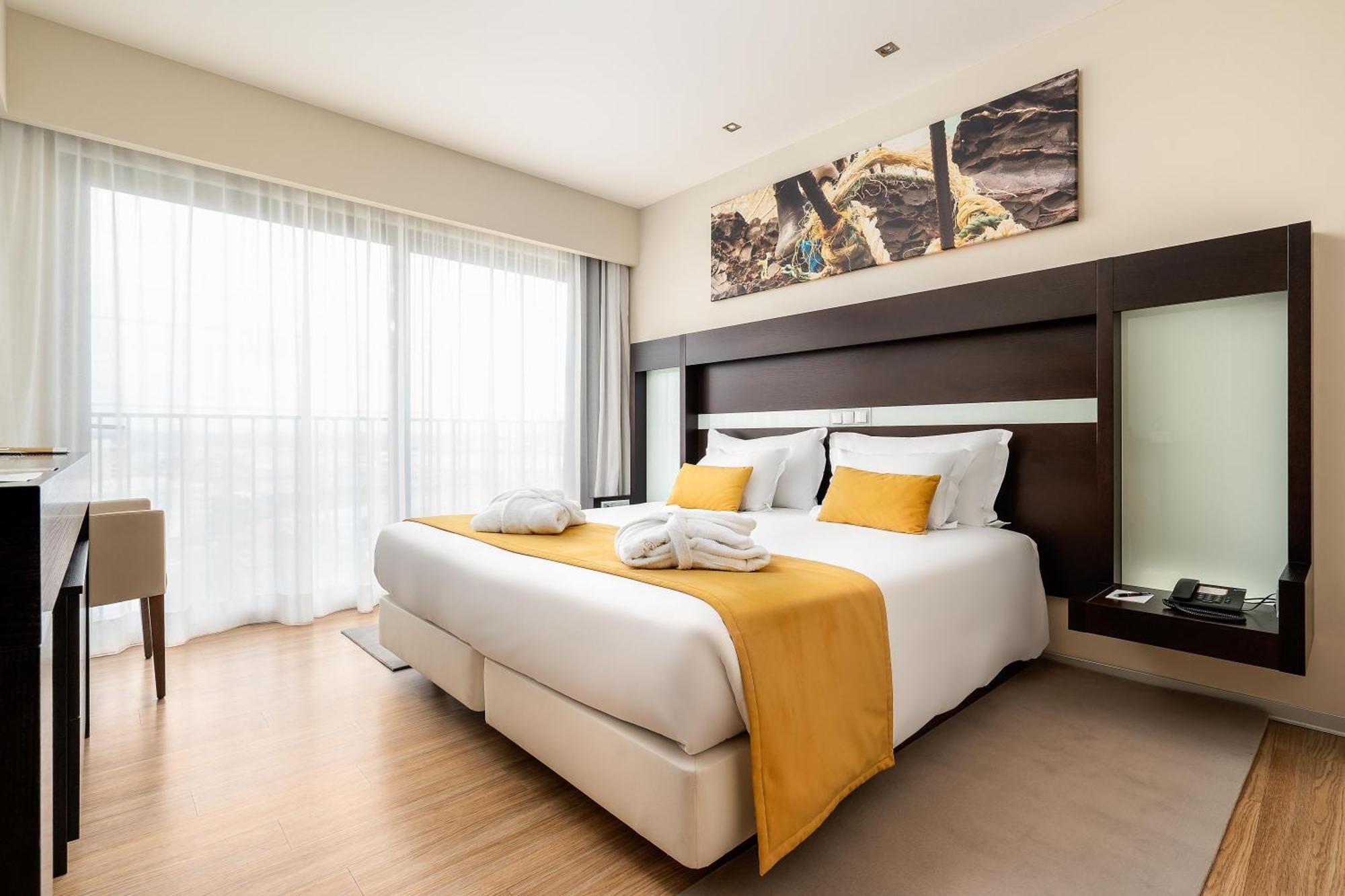Jupiter Algarve Hotel Portimao Bagian luar foto