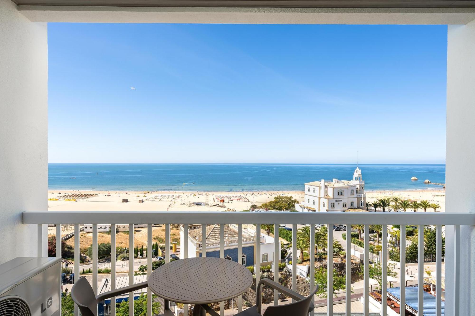 Jupiter Algarve Hotel Portimao Bagian luar foto